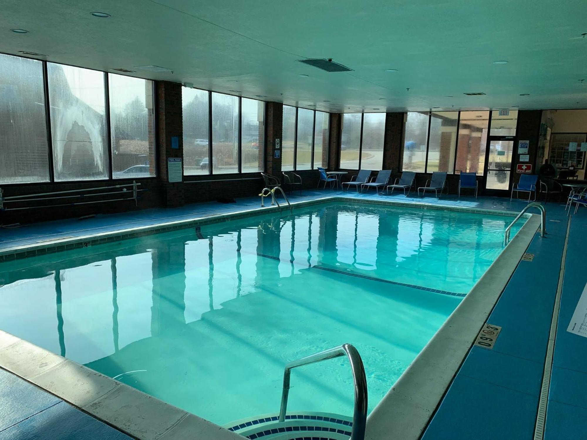 Red Roof Inn & Suites Lake Orion / Auburn Hills Eksteriør billede