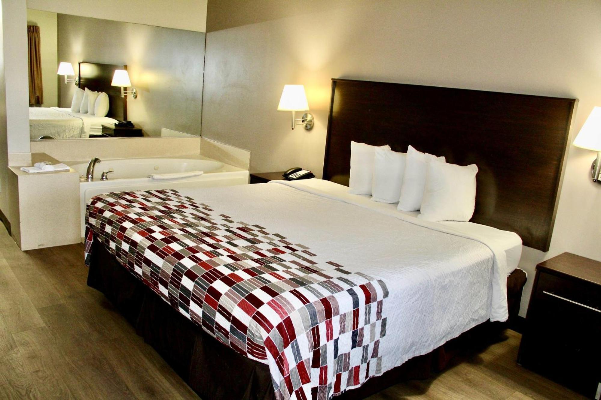 Red Roof Inn & Suites Lake Orion / Auburn Hills Eksteriør billede