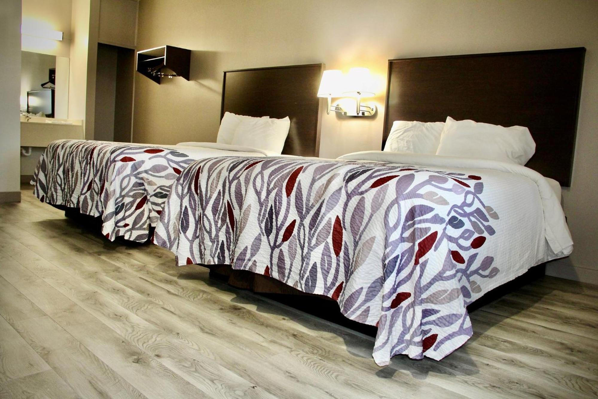 Red Roof Inn & Suites Lake Orion / Auburn Hills Eksteriør billede