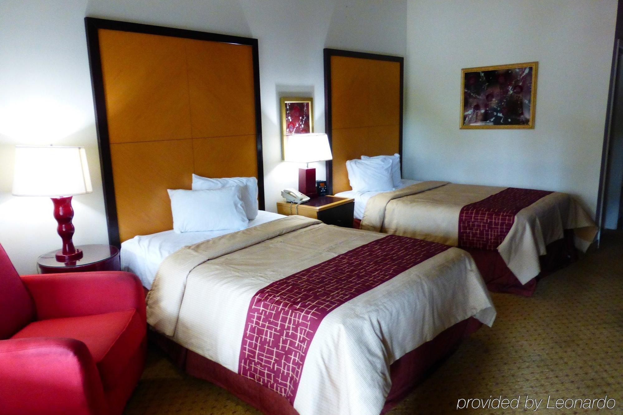 Red Roof Inn & Suites Lake Orion / Auburn Hills Eksteriør billede
